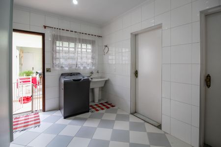 Casa para alugar com 400m², 4 quartos e 8 vagasÁrea de Serviço