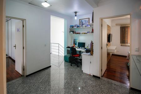 Casa para alugar com 400m², 4 quartos e 8 vagasHall
