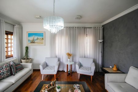 Casa para alugar com 400m², 4 quartos e 8 vagasSala 1