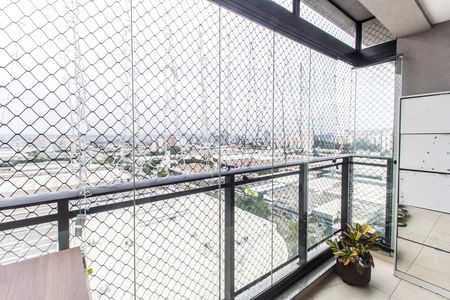 Apartamento à venda com 153m², 3 quartos e 3 vagasVaranda