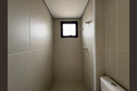 Apartamento à venda com 92m², 2 quartos e 2 vagas Apartamento à venda com 92m², 2 quartos e 2 vagasBanheiro da Suíte 1