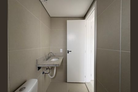 Apartamento à venda com 92m², 2 quartos e 2 vagas Apartamento à venda com 92m², 2 quartos e 2 vagasBanheiro da Suíte 1