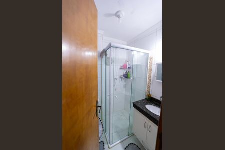 Apartamento à venda com 39m², 2 quartos e sem vaga Apartamento à venda com 39m², 2 quartos e sem vagaBanheiro Social