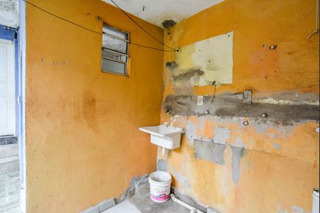 Casa à venda com 80m², 3 quartos e 1 vagaÁrea de Serviço