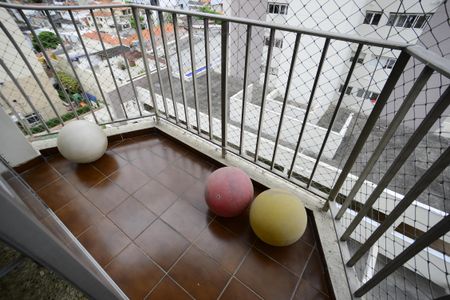 Sacada de apartamento à venda com 3 quartos, 90m² em Vila Firmiano Pinto, São Paulo