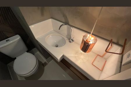 Apartamento à venda com 106m², 2 quartos e 2 vagasLavabo