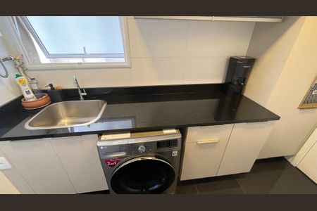 Apartamento à venda com 106m², 2 quartos e 2 vagasÁrea de Serviço