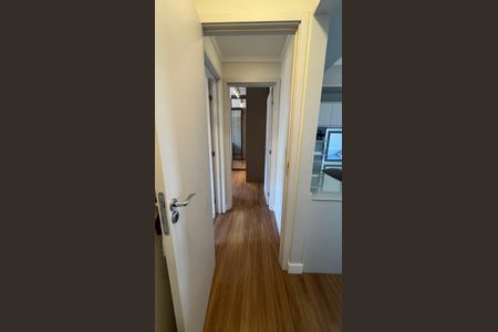 Apartamento à venda com 106m², 2 quartos e 2 vagasCorredor