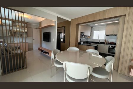 Sala de apartamento à venda com 2 quartos, 106m² em Fazenda São Quirino, Campinas