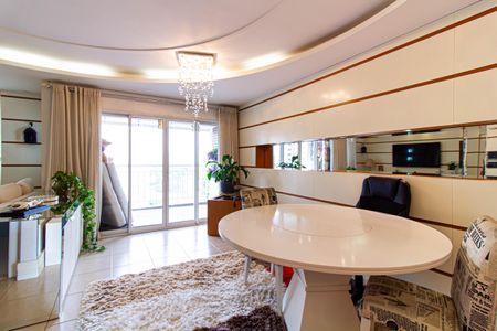 Apartamento à venda com 105m², 2 quartos e 1 vaga Apartamento à venda com 105m², 2 quartos e 1 vagaSala de Jantar