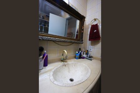 Casa de condomínio à venda com 100m², 2 quartos e 2 vagasBanheiro