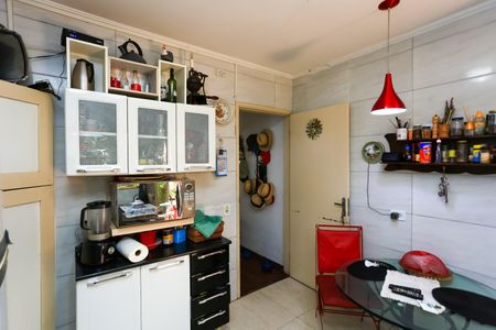 Casa de condomínio à venda com 100m², 2 quartos e 2 vagascozinha