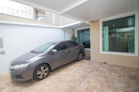 Casa à venda com 160m², 3 quartos e 2 vagasGaragem
