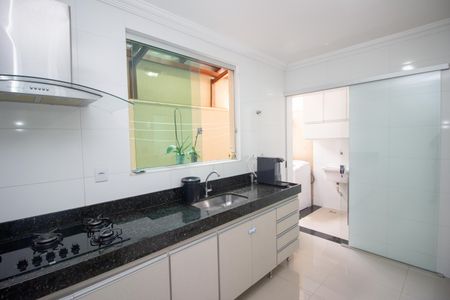 Casa à venda com 160m², 3 quartos e 2 vagasCozinha