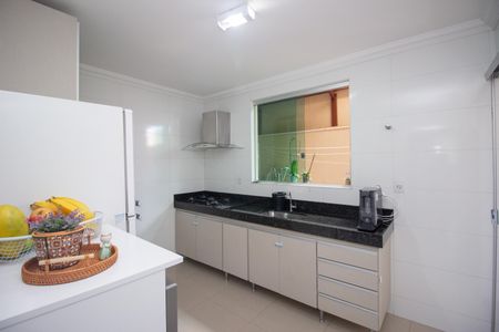 Casa à venda com 160m², 3 quartos e 2 vagasCozinha