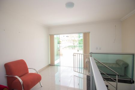 Casa à venda com 160m², 3 quartos e 2 vagasSala de TV