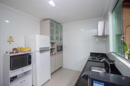 Casa à venda com 160m², 3 quartos e 2 vagasCozinha