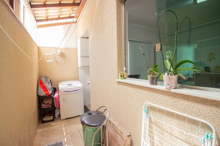 Casa à venda com 160m², 3 quartos e 2 vagasÁrea de Serviço