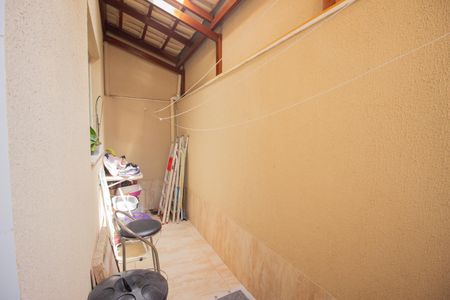 Casa à venda com 160m², 3 quartos e 2 vagasÁrea de Serviço