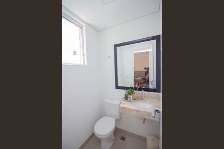 Casa à venda com 160m², 3 quartos e 2 vagasLavabo