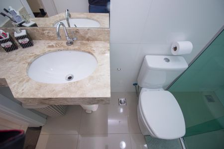 Casa à venda com 160m², 3 quartos e 2 vagasBanheiro Social