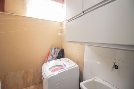 Casa à venda com 160m², 3 quartos e 2 vagasÁrea de Serviço