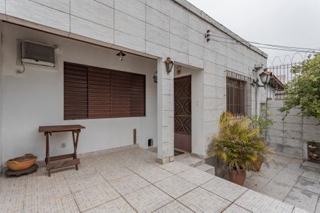 Casa à venda com 100m², 3 quartos e 2 vagasQuintal
