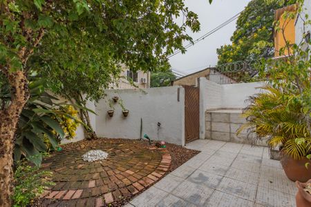 Casa à venda com 100m², 3 quartos e 2 vagasQuintal