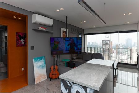 Sala de apartamento à venda com 2 quartos, 63m² em Perdizes, São Paulo