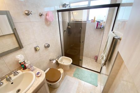 Apartamento à venda com 123m², 2 quartos e 1 vagabanheiro corredor