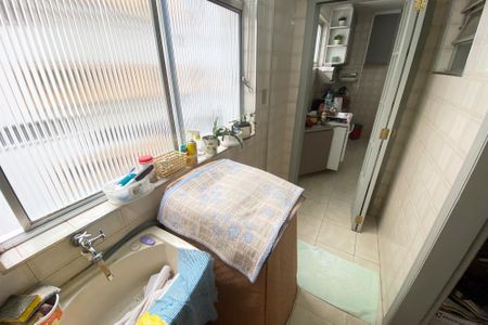 Apartamento à venda com 123m², 2 quartos e 1 vagalavanderia