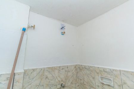 Casa para alugar com 30m², 0 quarto e sem vagaBanheiro