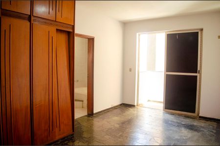 Apartamento para alugar com 270m², 4 quartos e 2 vagasSuíte 2