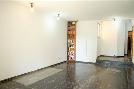 Apartamento para alugar com 270m², 4 quartos e 2 vagasSala