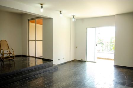 Apartamento para alugar com 270m², 4 quartos e 2 vagasSala