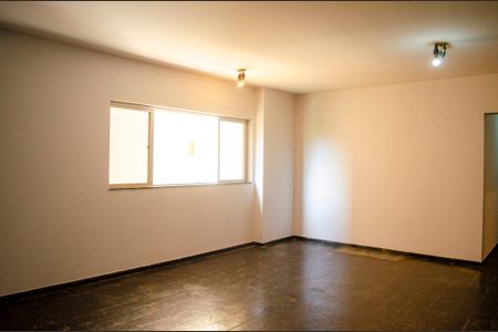 Apartamento para alugar com 270m², 4 quartos e 2 vagasSala