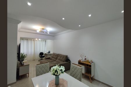 Apartamento à venda com 72m², 3 quartos e 1 vaga Apartamento à venda com 72m², 3 quartos e 1 vagaSala