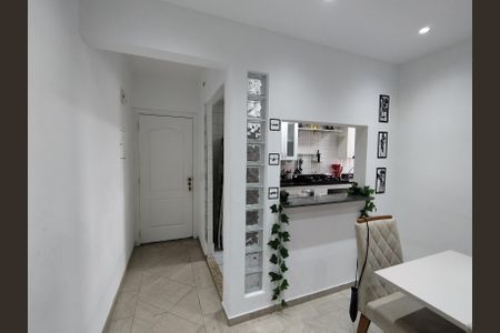 Apartamento à venda com 72m², 3 quartos e 1 vaga Apartamento à venda com 72m², 3 quartos e 1 vagaEntrada
