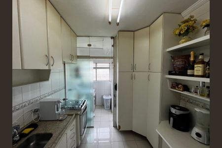 Apartamento à venda com 66m², 2 quartos e 1 vagaCozinha
