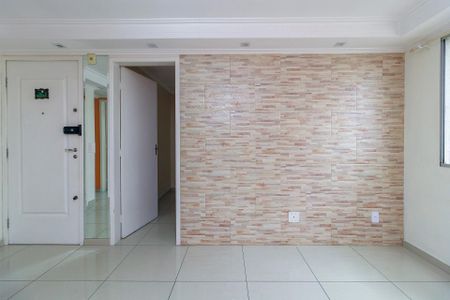 Sala de casa de condomínio para alugar com 3 quartos, 49m² em Parque Santo Antônio, São Paulo