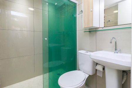 Casa de condomínio para alugar com 49m², 3 quartos e 1 vaga Casa de condomínio para alugar com 49m², 3 quartos e 1 vagaBanheiro