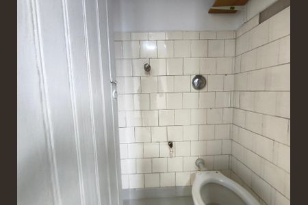 Apartamento para alugar com 79m², 4 quartos e sem vagaBanheiro da Suíte