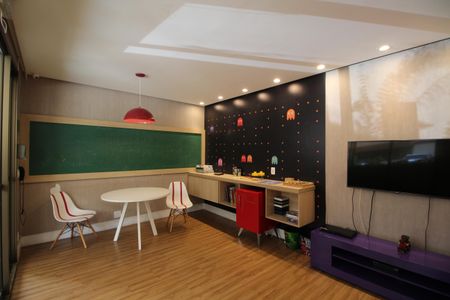 Apartamento à venda com 70m², 2 quartos e 1 vagaÁrea comum - Sala de Jogos