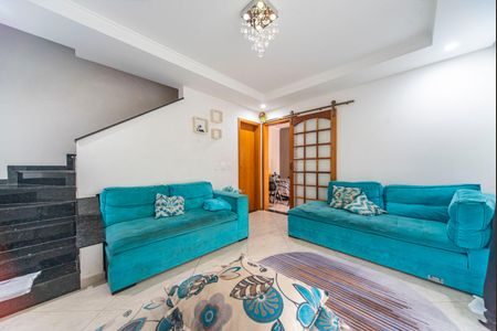 Casa à venda com 80m², 3 quartos e 2 vagasSala