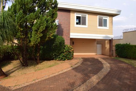 Casa de condomínio para alugar com 260m², 3 quartos e 4 vagasGaragem