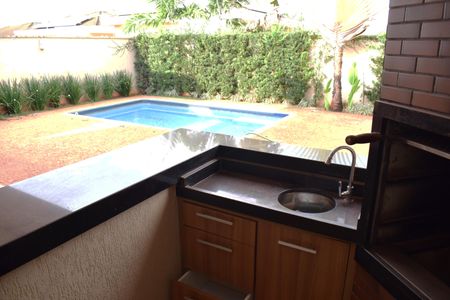 Casa de condomínio para alugar com 260m², 3 quartos e 4 vagasÁrea comum - Churrasqueira