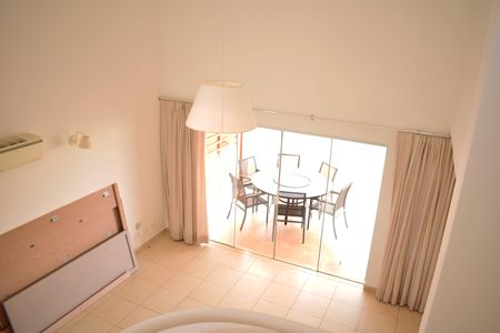 Casa de condomínio para alugar com 260m², 3 quartos e 4 vagasSala