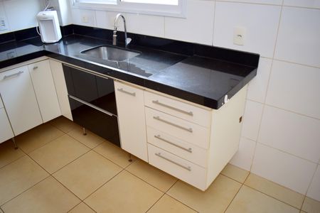 Casa de condomínio para alugar com 260m², 3 quartos e 4 vagasCozinha