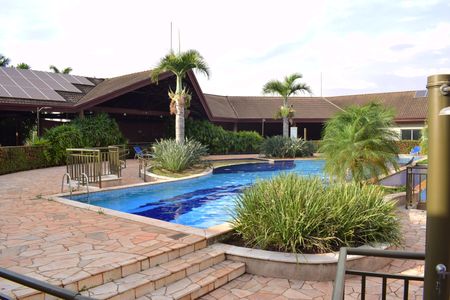 Casa de condomínio para alugar com 260m², 3 quartos e 4 vagasÁrea comum - Piscina