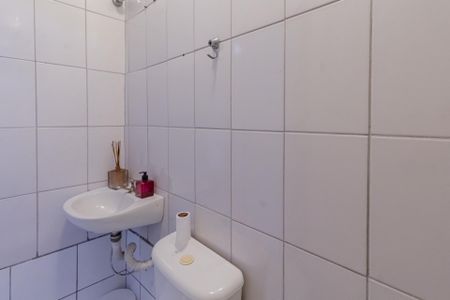 Casa à venda com 300m², 4 quartos e 1 vagaBanheiro Casa 3